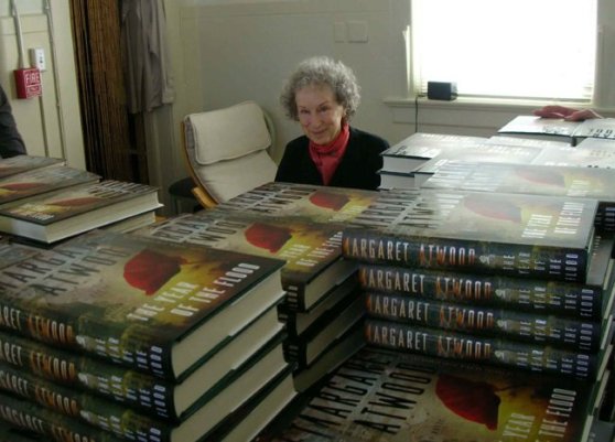 Margaret Atwood protects her net with mountains of hardcovers